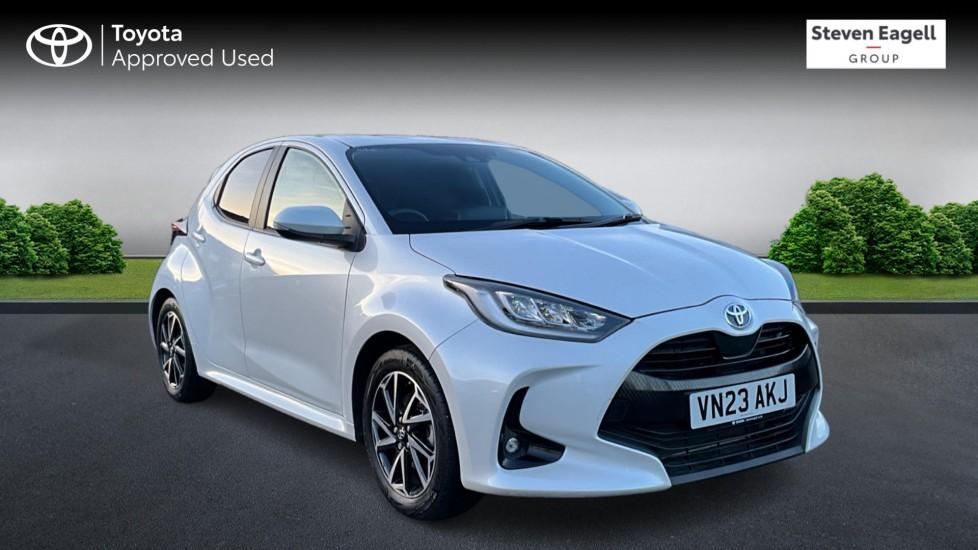 Main listing image - Toyota Yaris