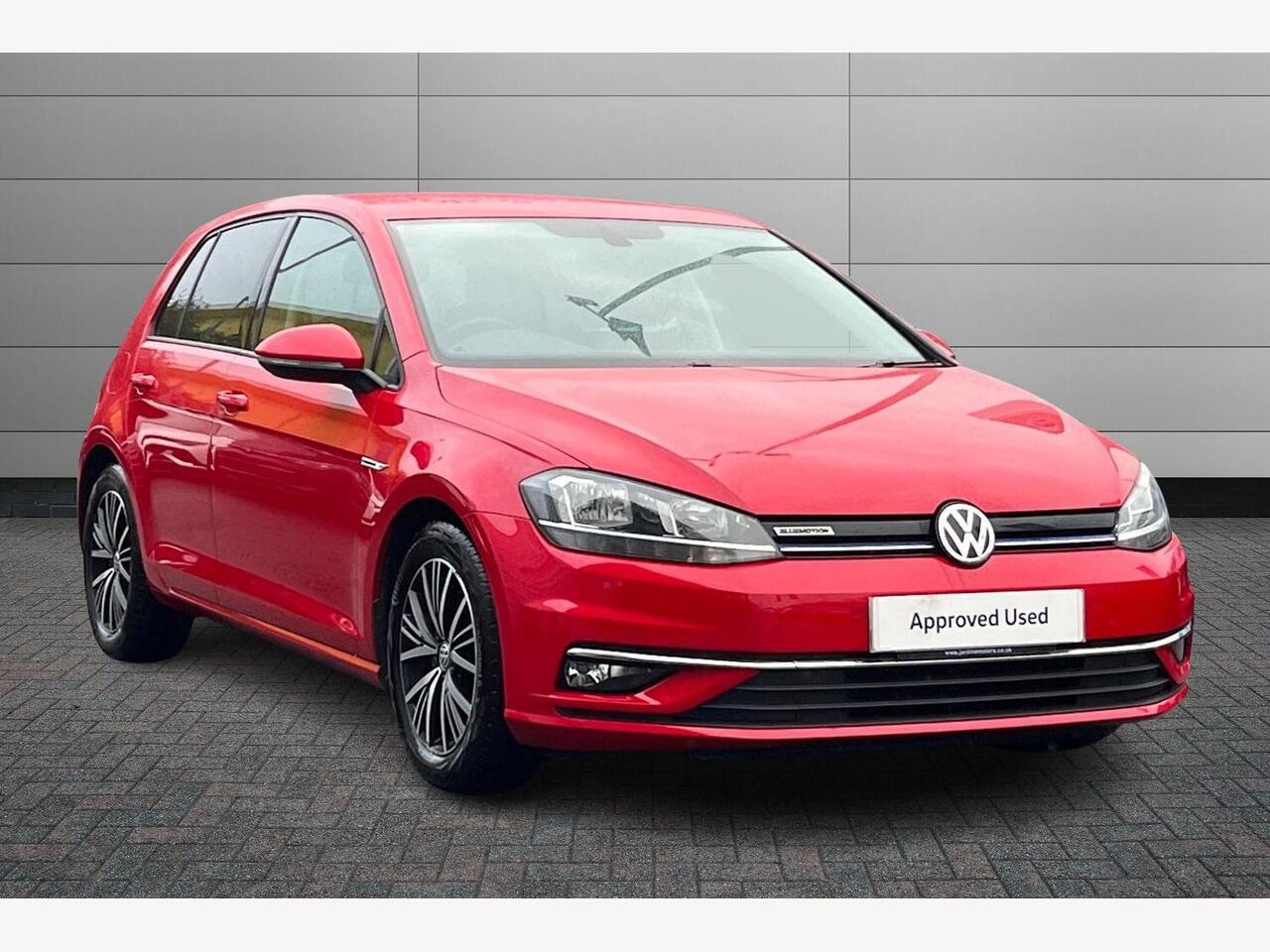 Main listing image - Volkswagen Golf
