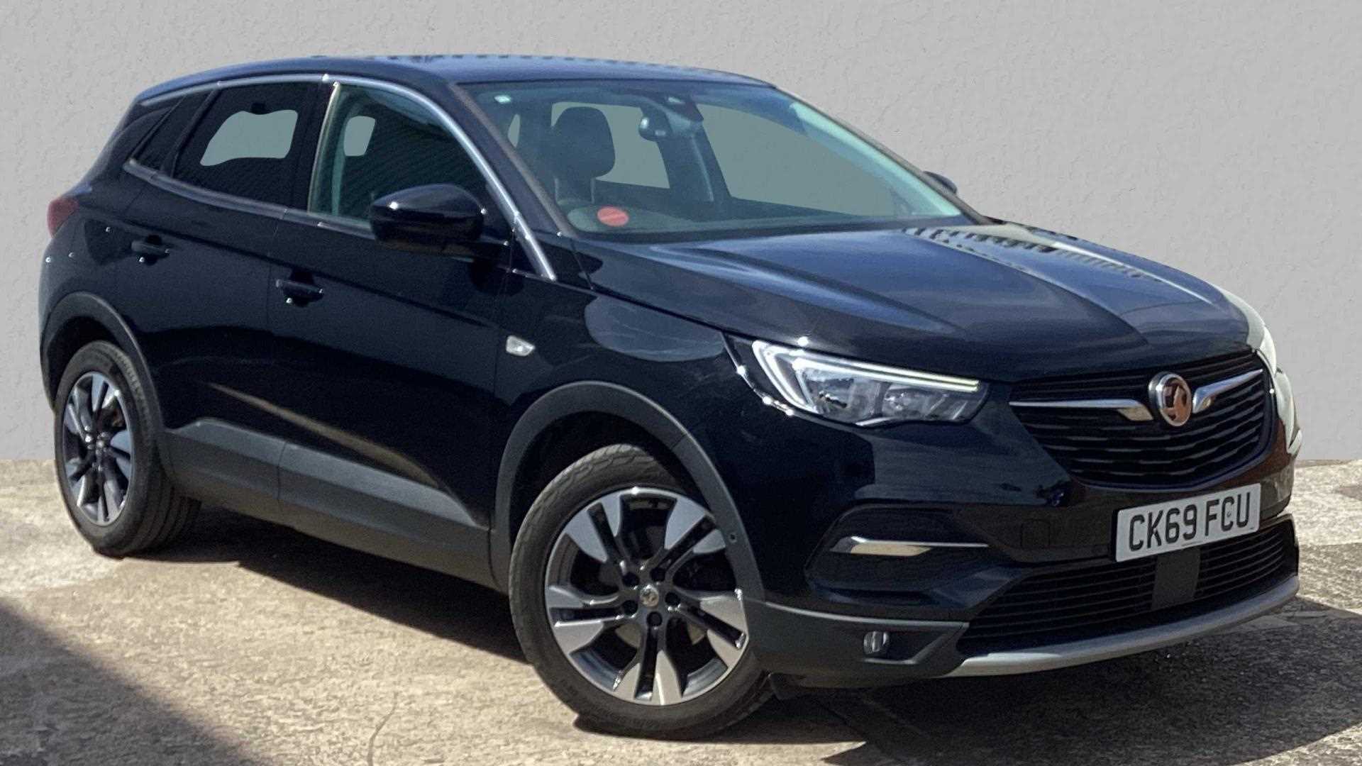 Main listing image - Vauxhall Grandland X