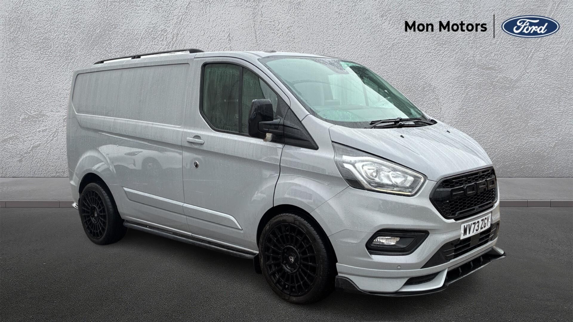 Main listing image - Ford Transit Custom