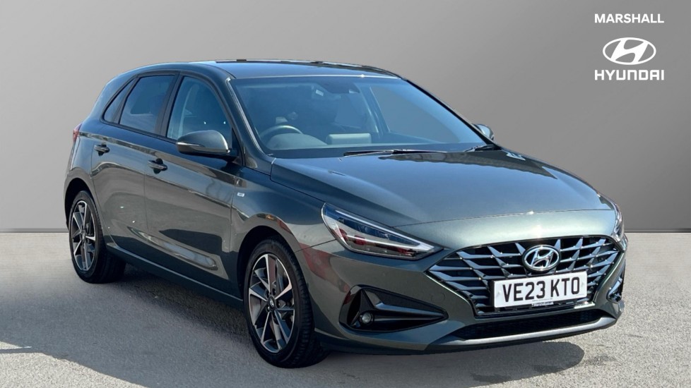 Main listing image - Hyundai i30