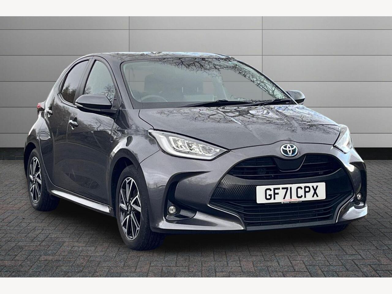 Main listing image - Toyota Yaris