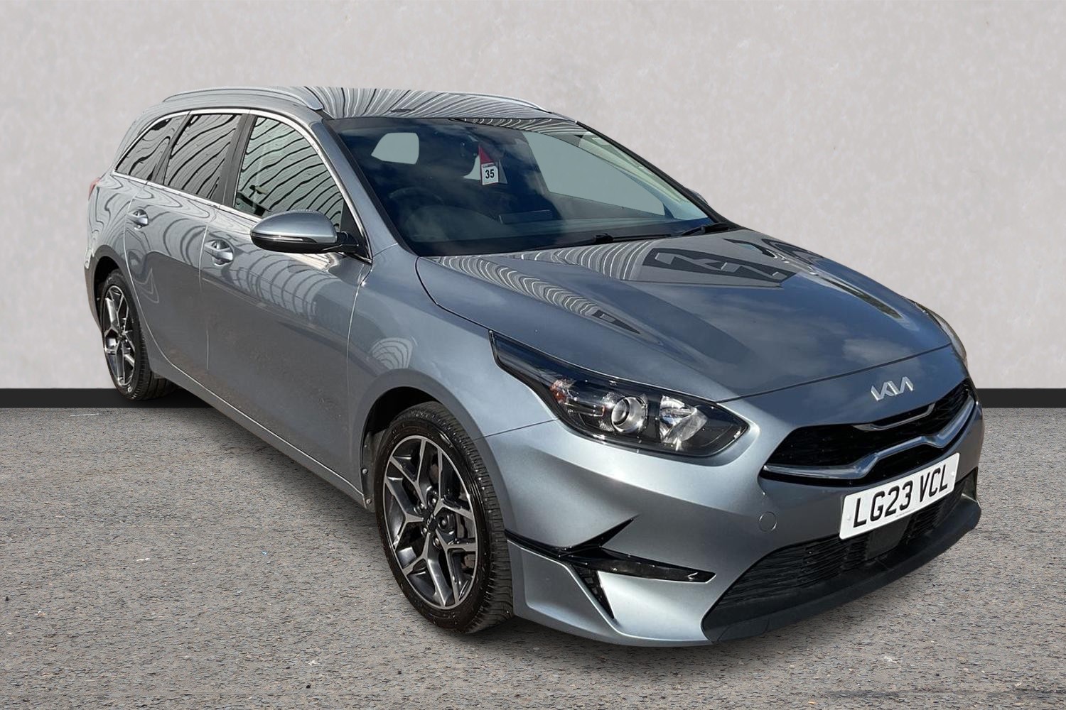 Main listing image - Kia Ceed