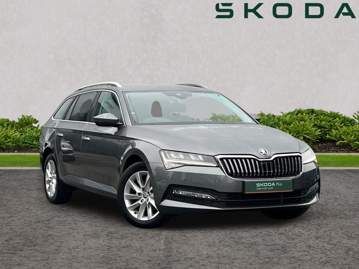 Main listing image - Skoda Superb Estate