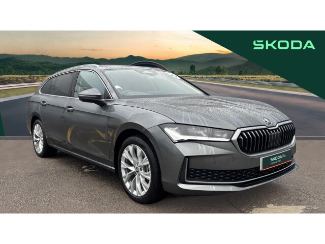 Main listing image - Skoda Superb Estate