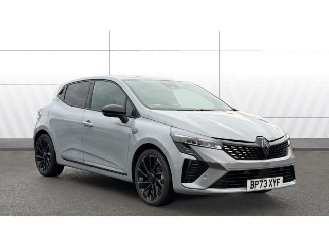 Main listing image - Renault Clio