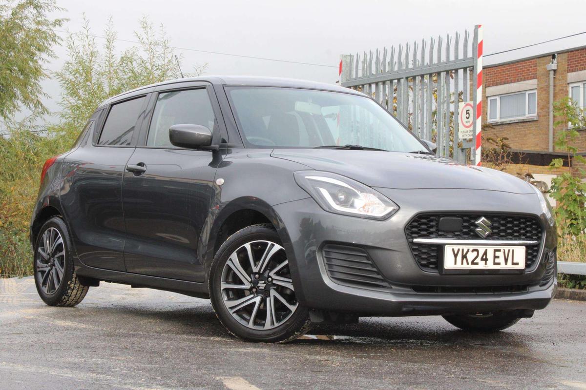 Main listing image - Suzuki Swift