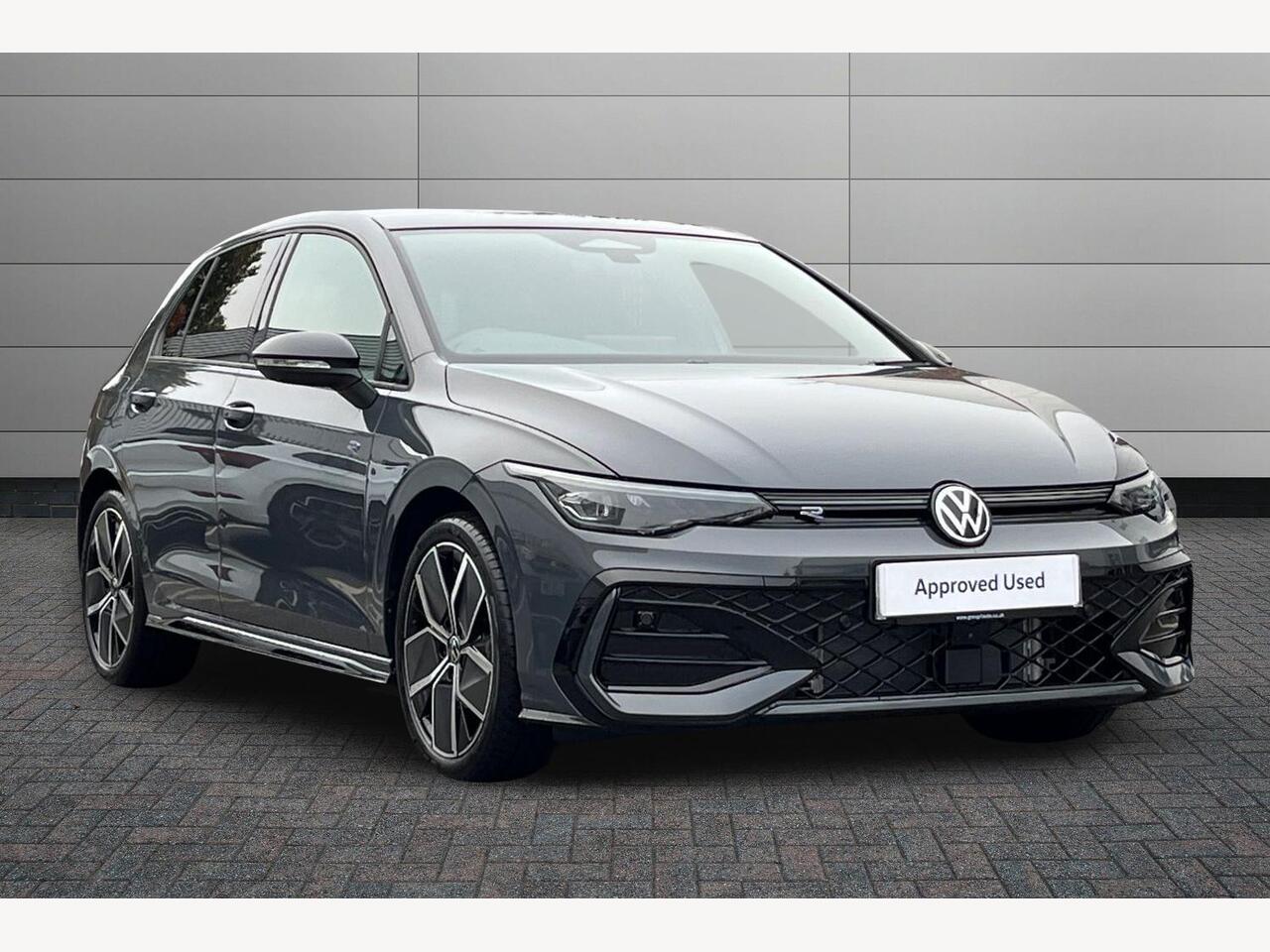 Main listing image - Volkswagen Golf