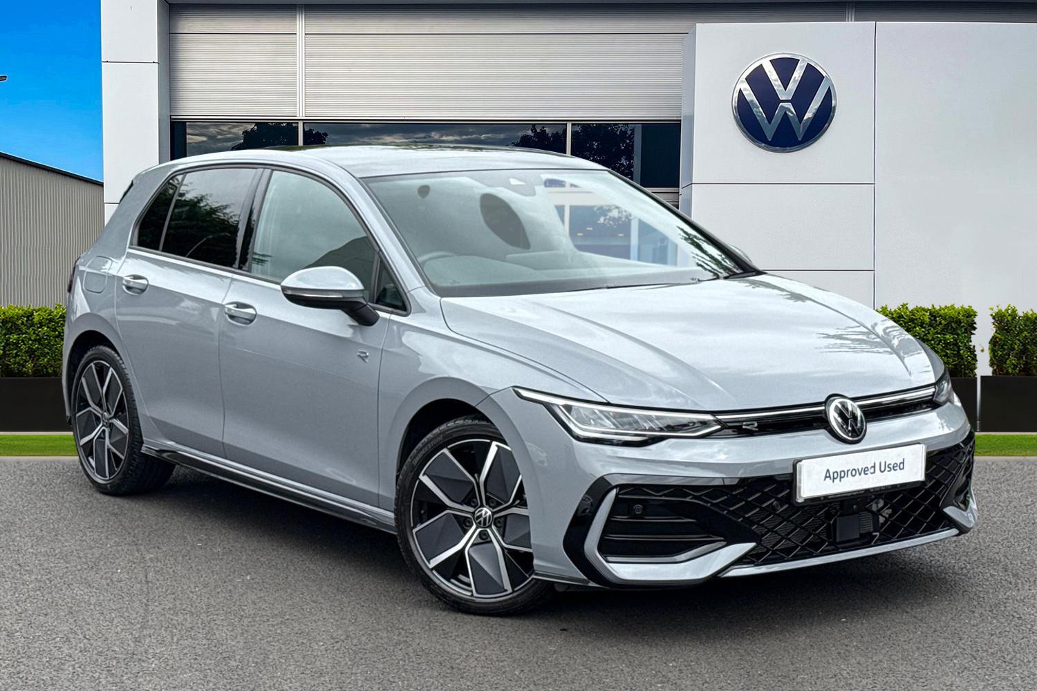 Main listing image - Volkswagen Golf