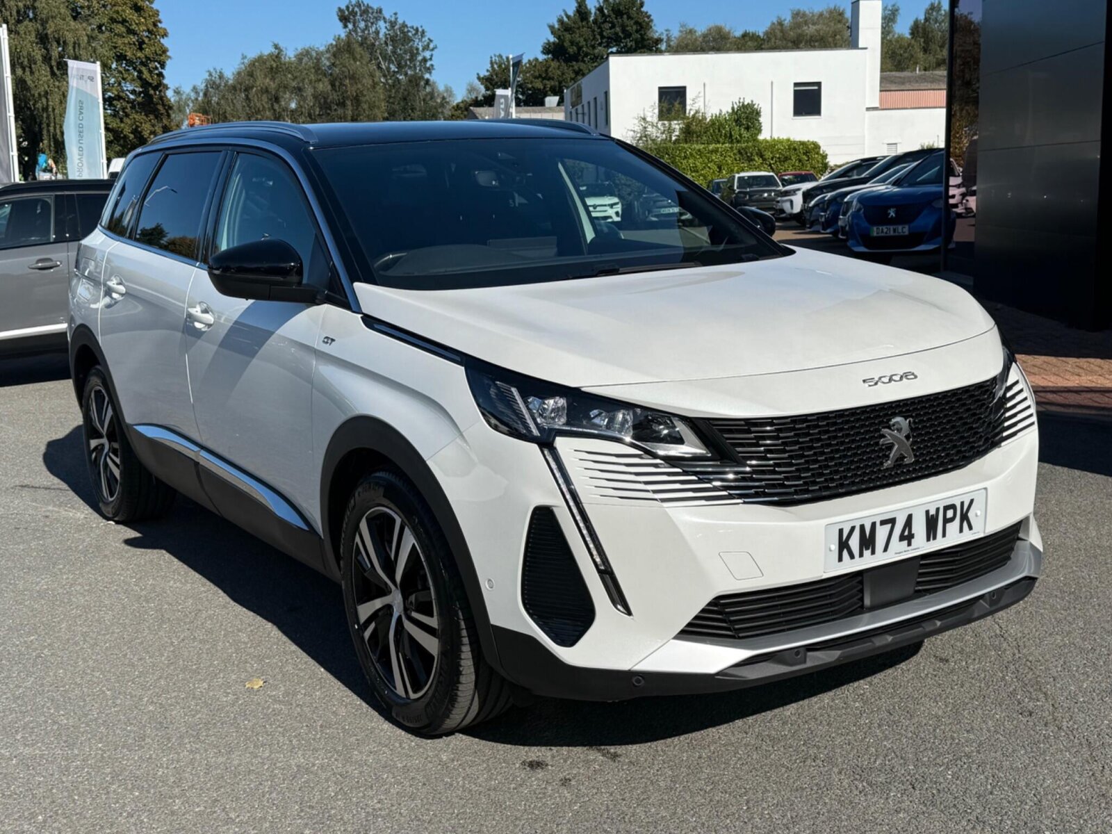 Main listing image - Peugeot 5008