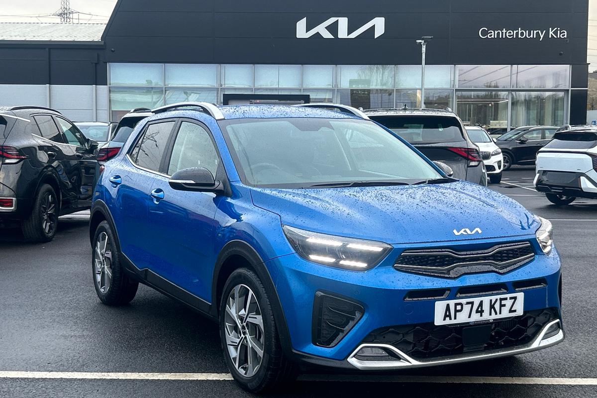 Main listing image - Kia Stonic