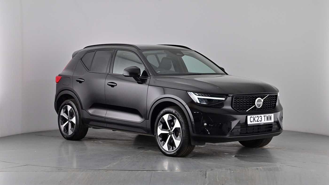Main listing image - Volvo XC40