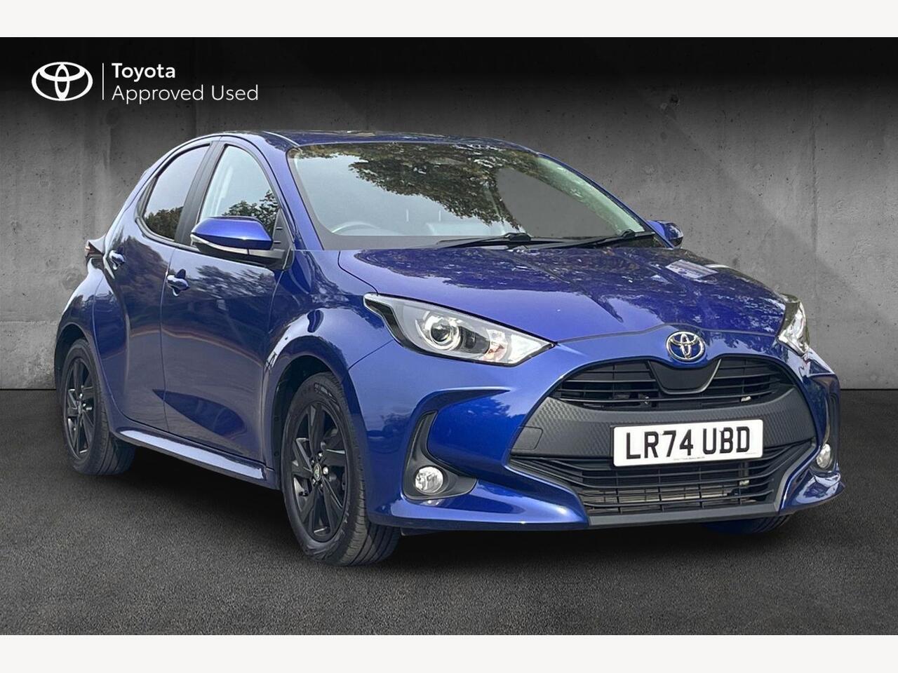 Main listing image - Toyota Yaris