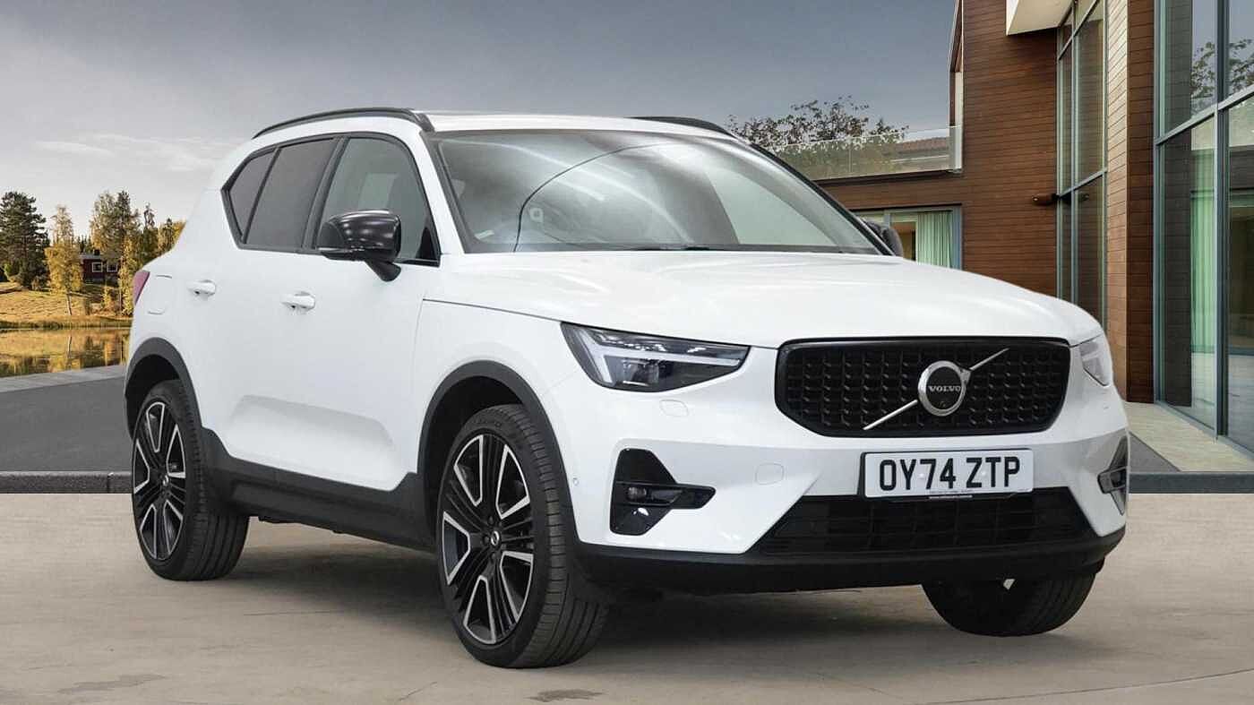 Main listing image - Volvo XC40