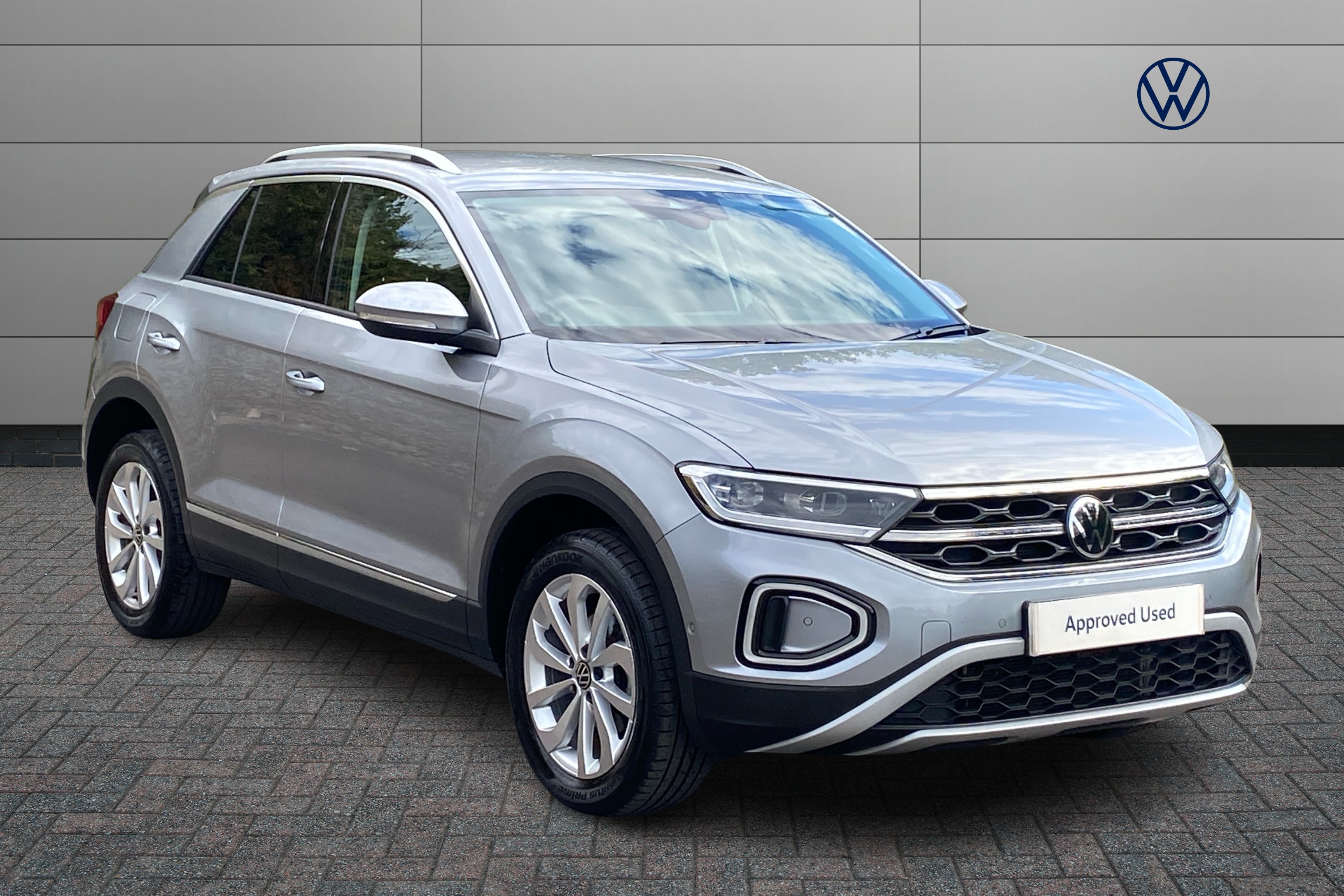 Main listing image - Volkswagen T-Roc