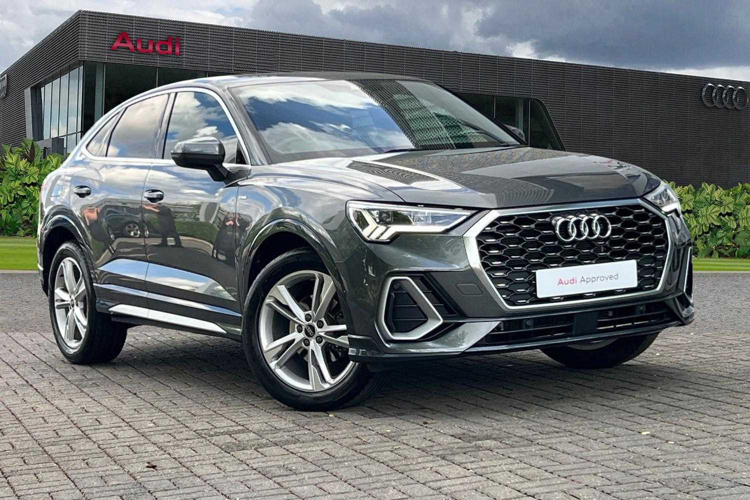 Main listing image - Audi Q3
