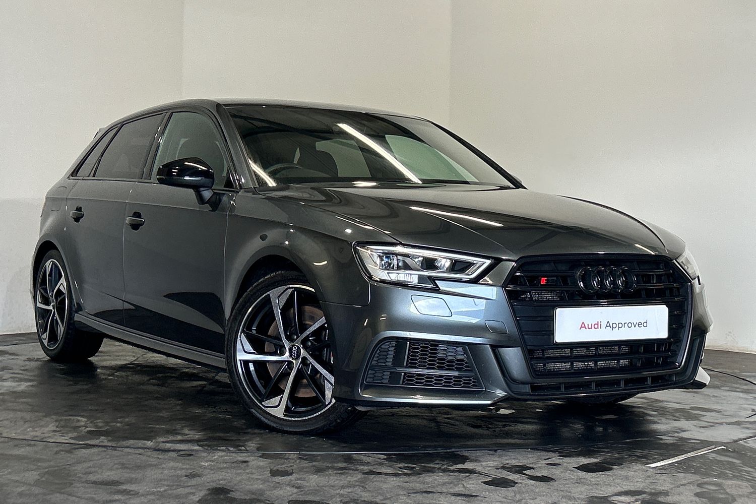 Main listing image - Audi S3