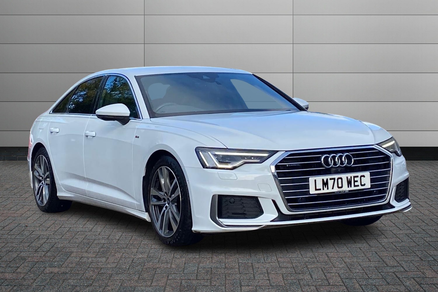 Main listing image - Audi A6