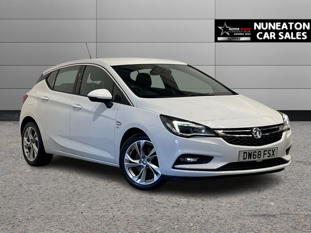 Main listing image - Vauxhall Astra