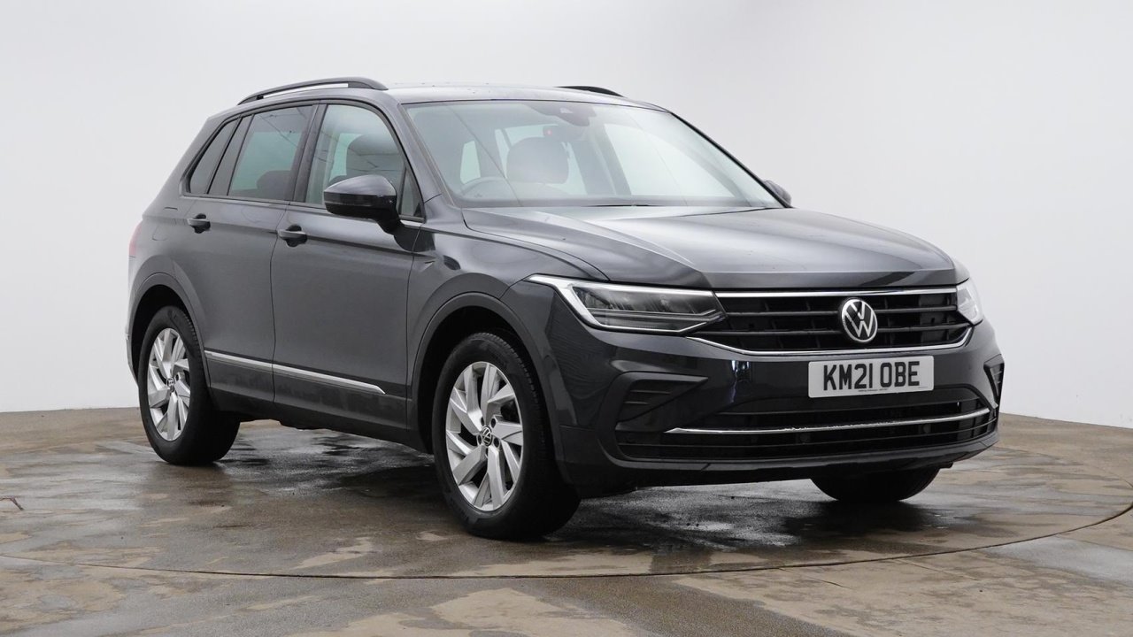 Main listing image - Volkswagen Tiguan