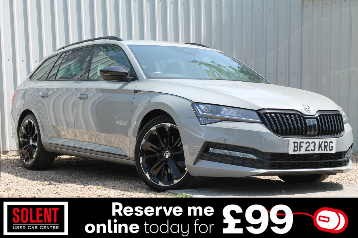 Main listing image - Skoda Superb