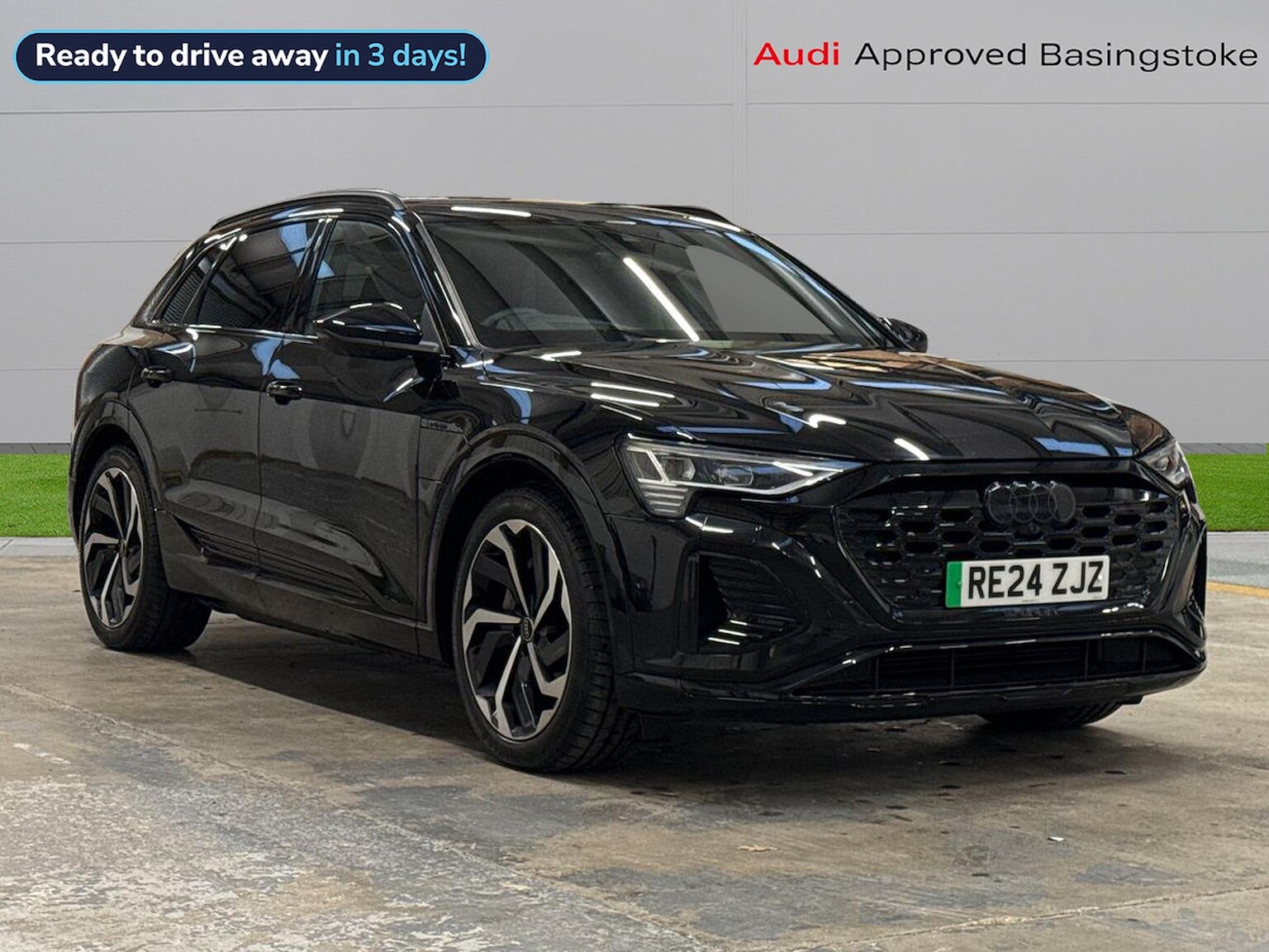 Main listing image - Audi Q8 e-tron