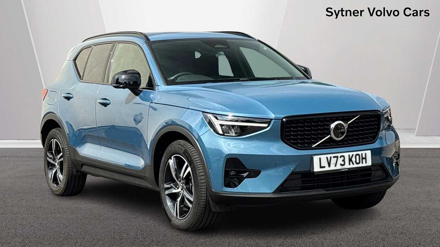 Main listing image - Volvo XC40