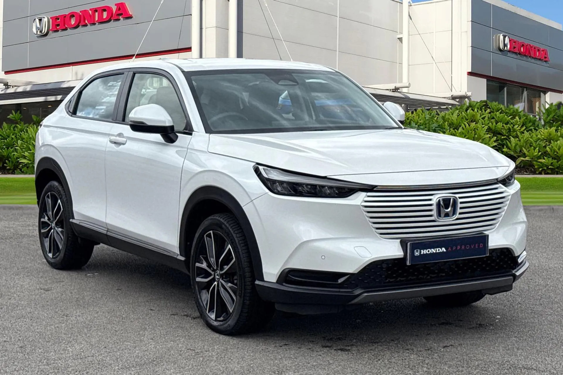 Main listing image - Honda HR-V