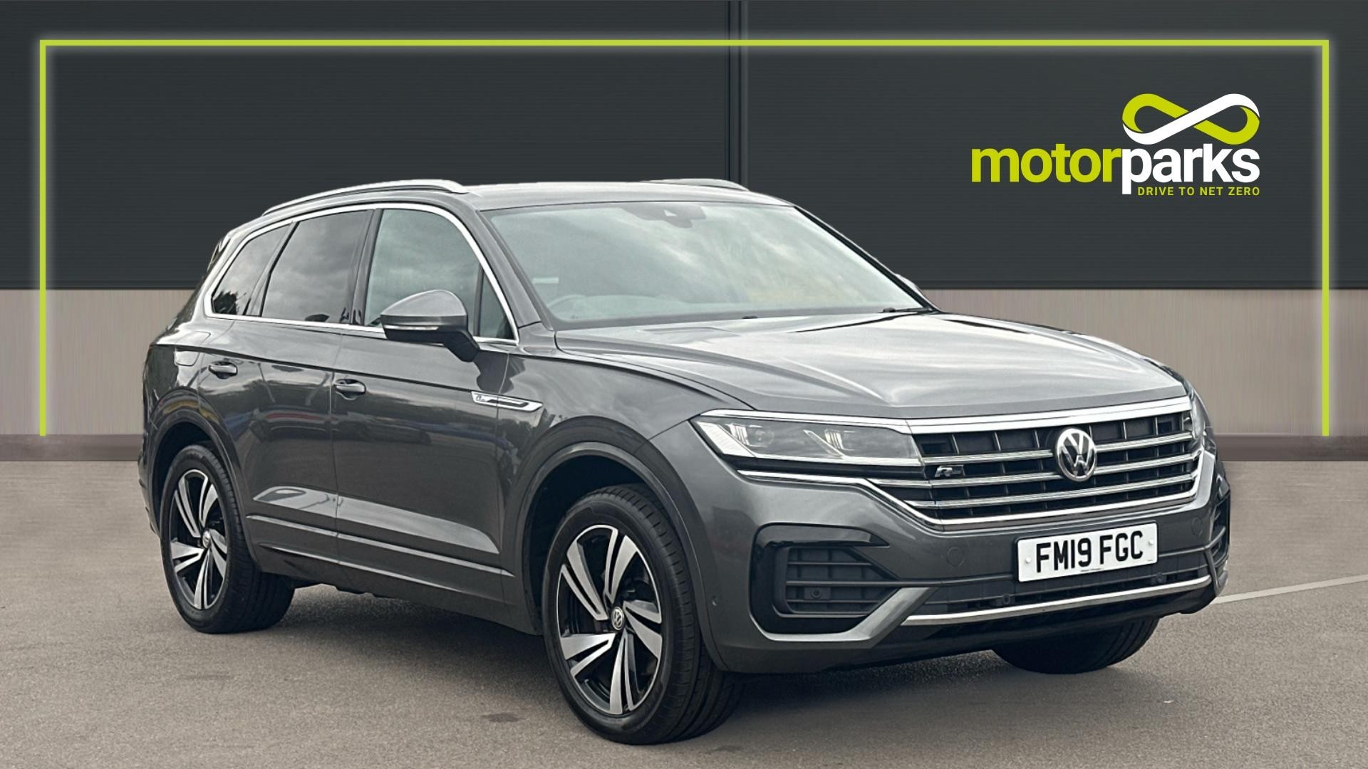 Main listing image - Volkswagen Touareg