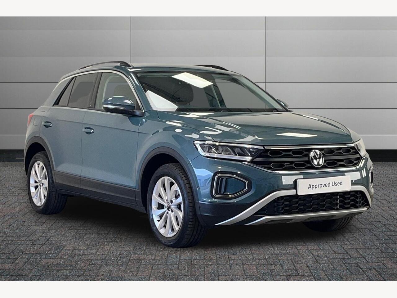 Main listing image - Volkswagen T-Roc