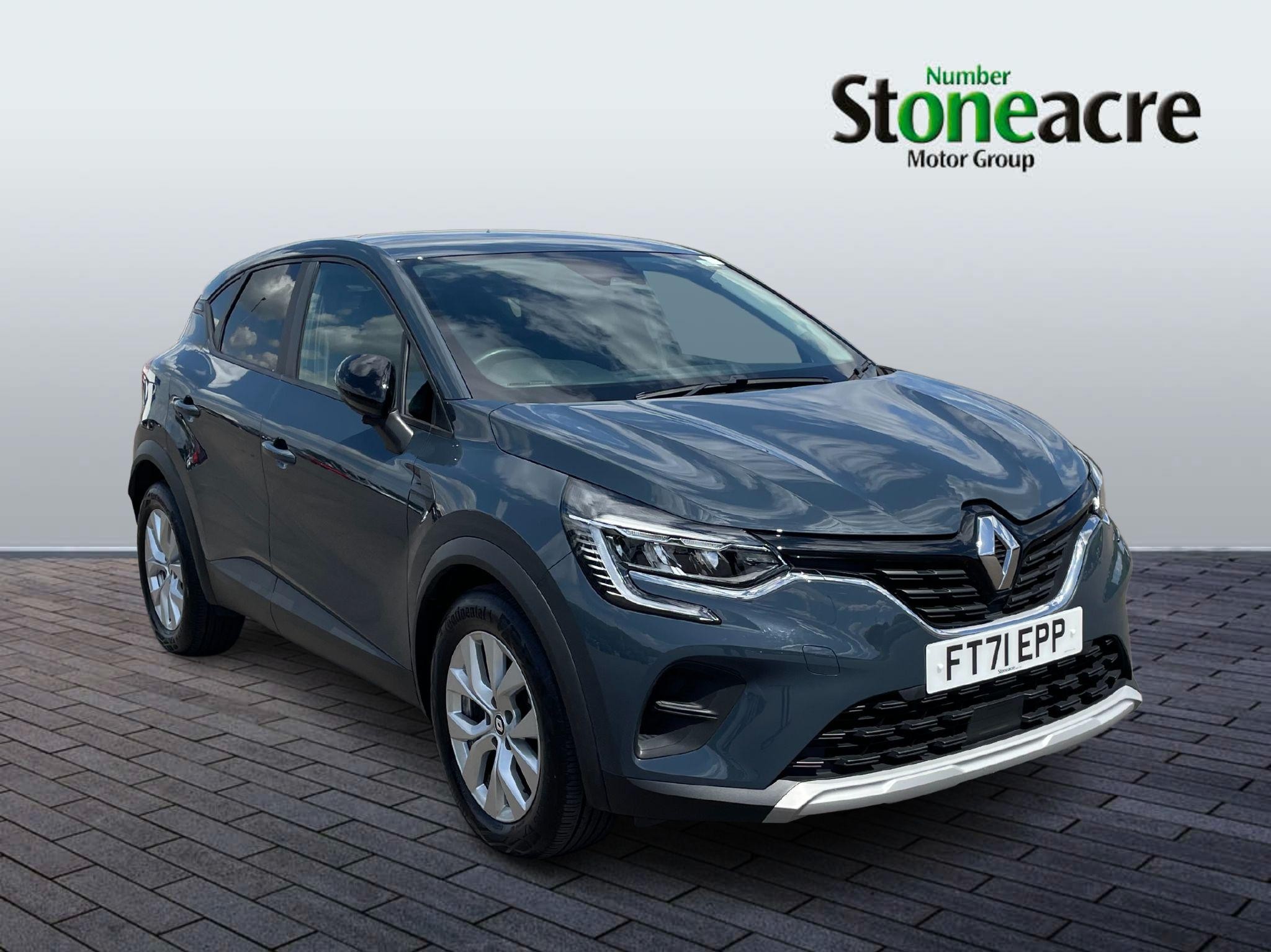 Main listing image - Renault Captur