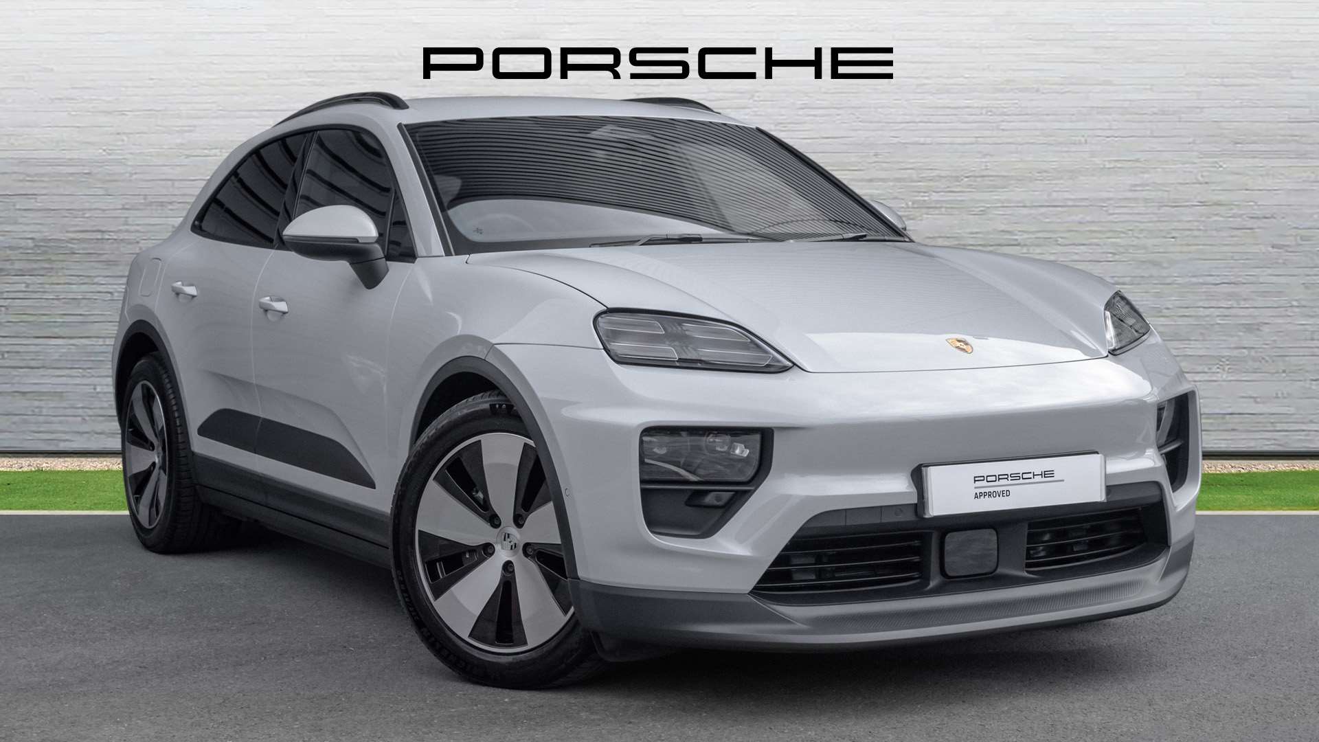 Main listing image - Porsche Macan