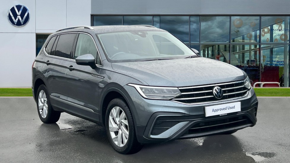 Main listing image - Volkswagen Tiguan Allspace