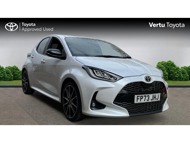 Main listing image - Toyota Yaris
