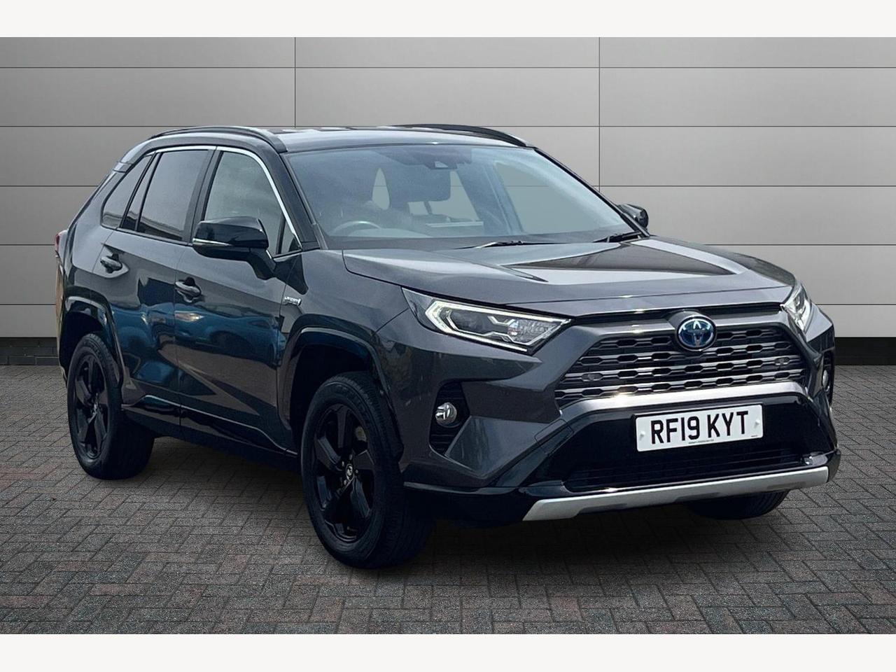 Main listing image - Toyota RAV4