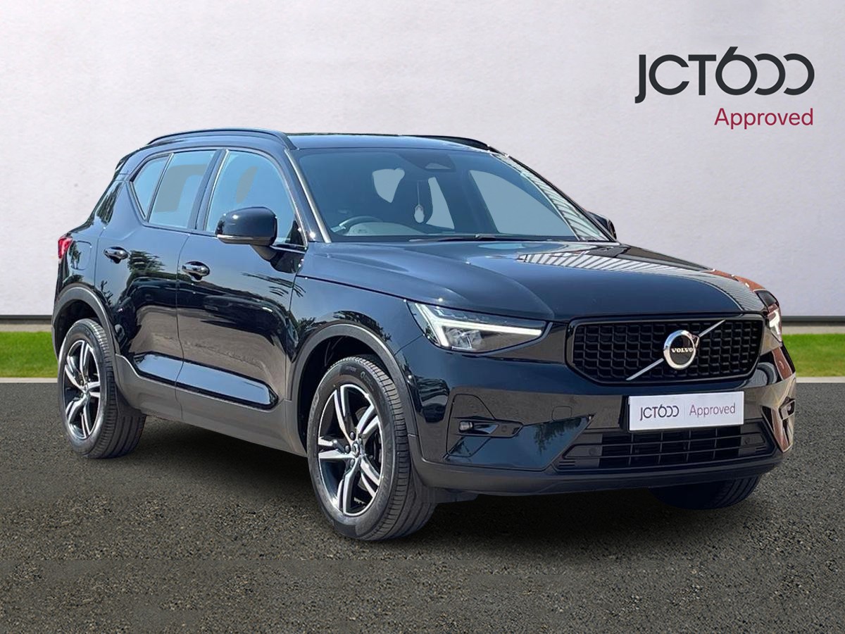 Main listing image - Volvo XC40