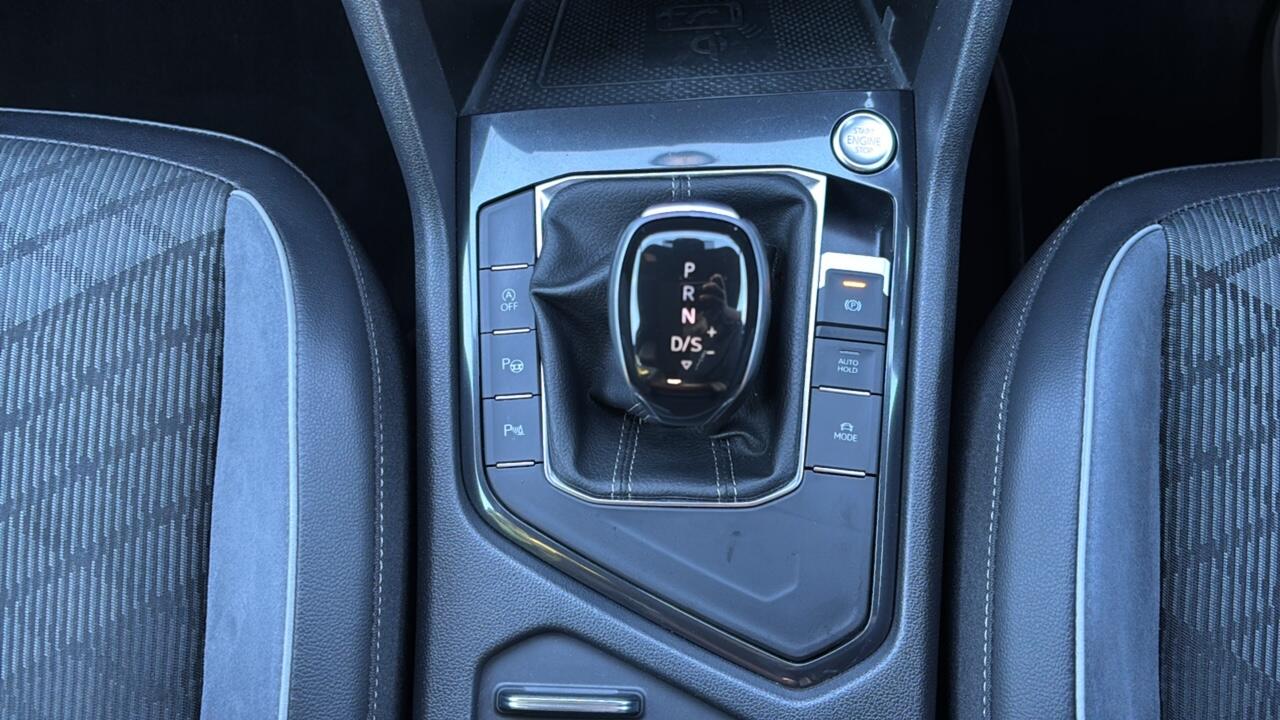 Main listing image - Volkswagen Tiguan Allspace
