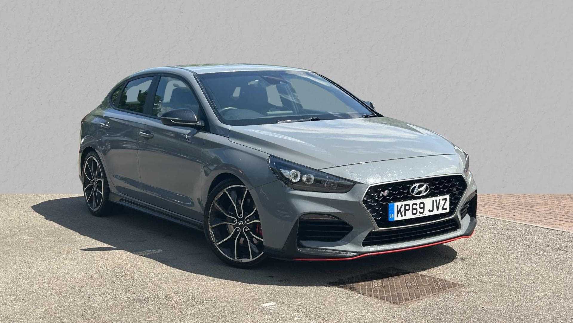 Main listing image - Hyundai i30 Fastback