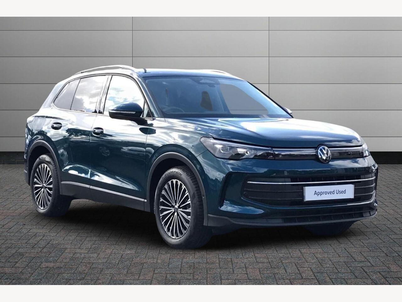 Main listing image - Volkswagen Tiguan