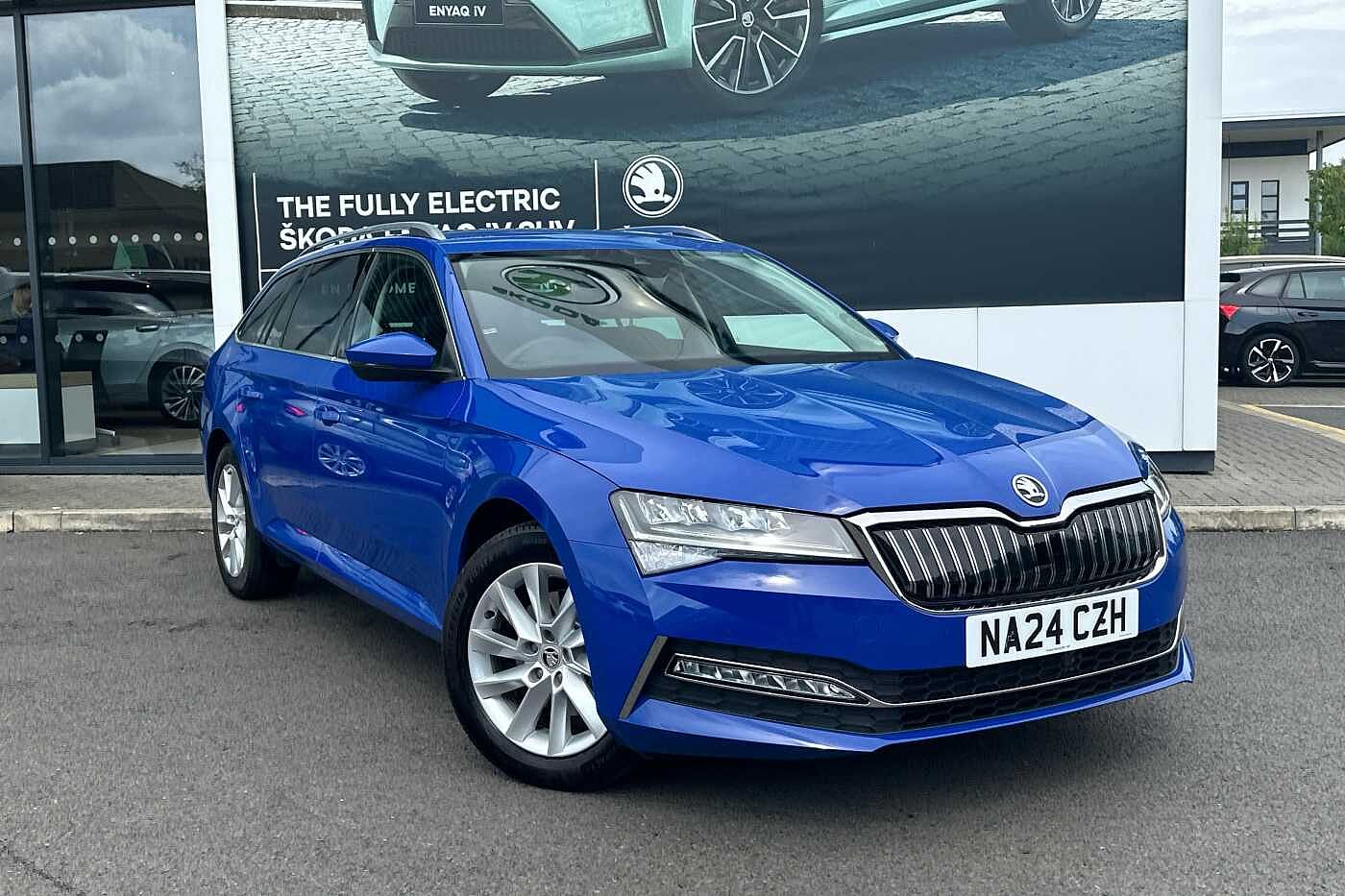 Main listing image - Skoda Superb Estate