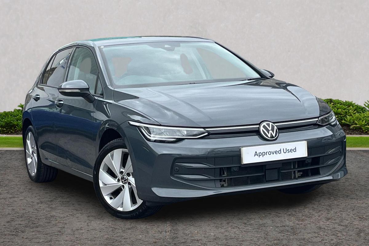 Main listing image - Volkswagen Golf