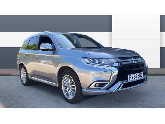 Main listing image - Mitsubishi Outlander