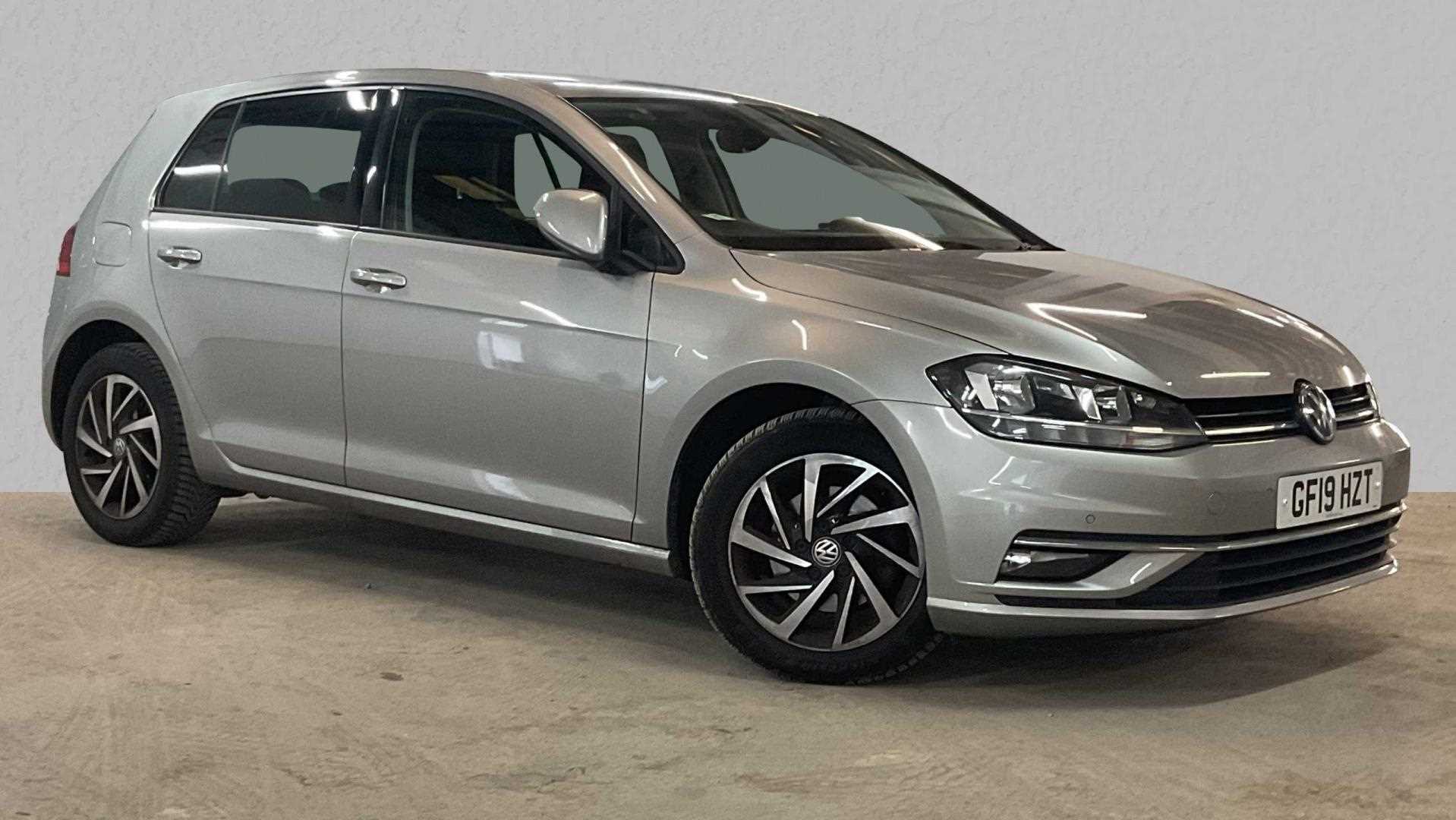 Main listing image - Volkswagen Golf
