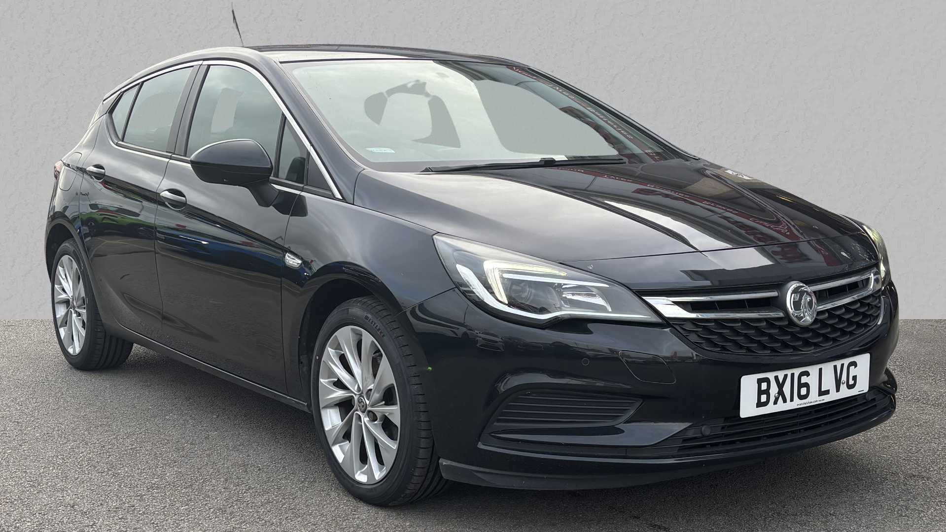 Main listing image - Vauxhall Astra