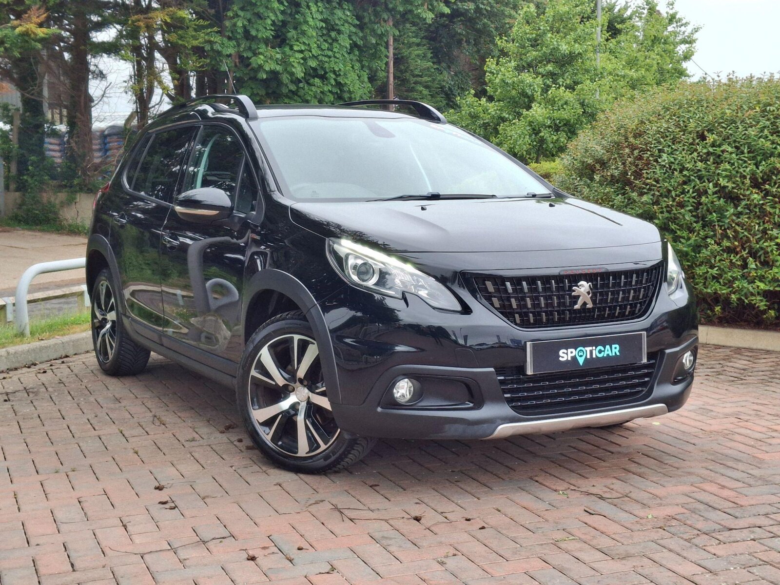 Main listing image - Peugeot 2008