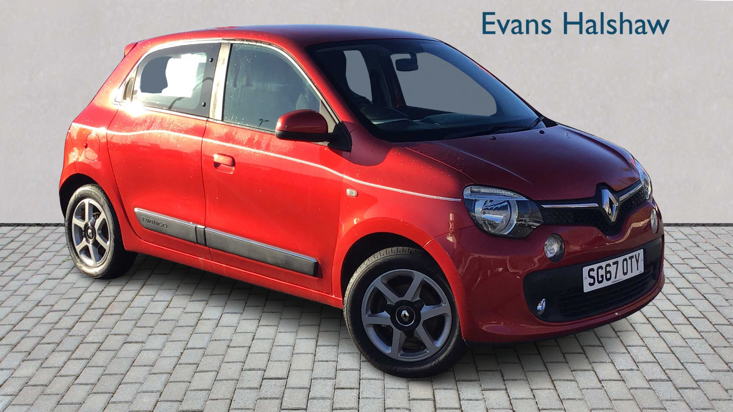 Main listing image - Renault Twingo
