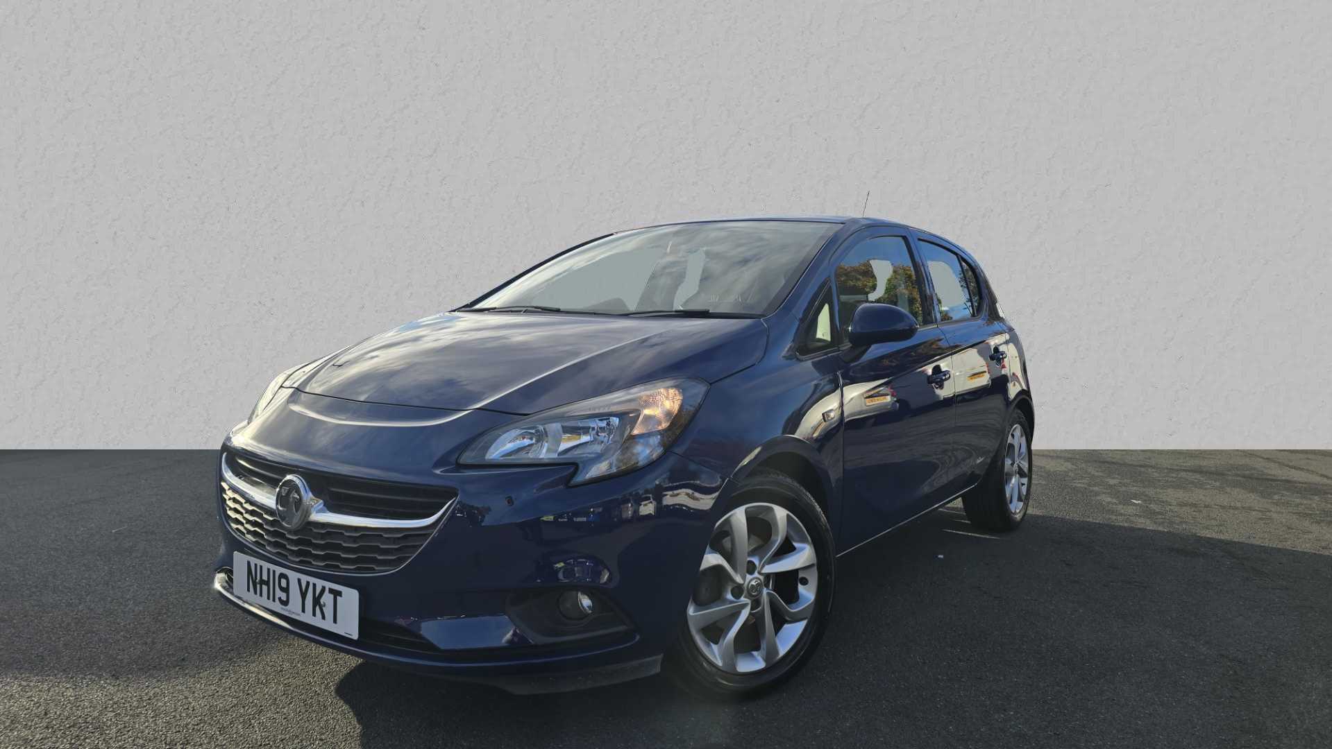 Main listing image - Vauxhall Corsa