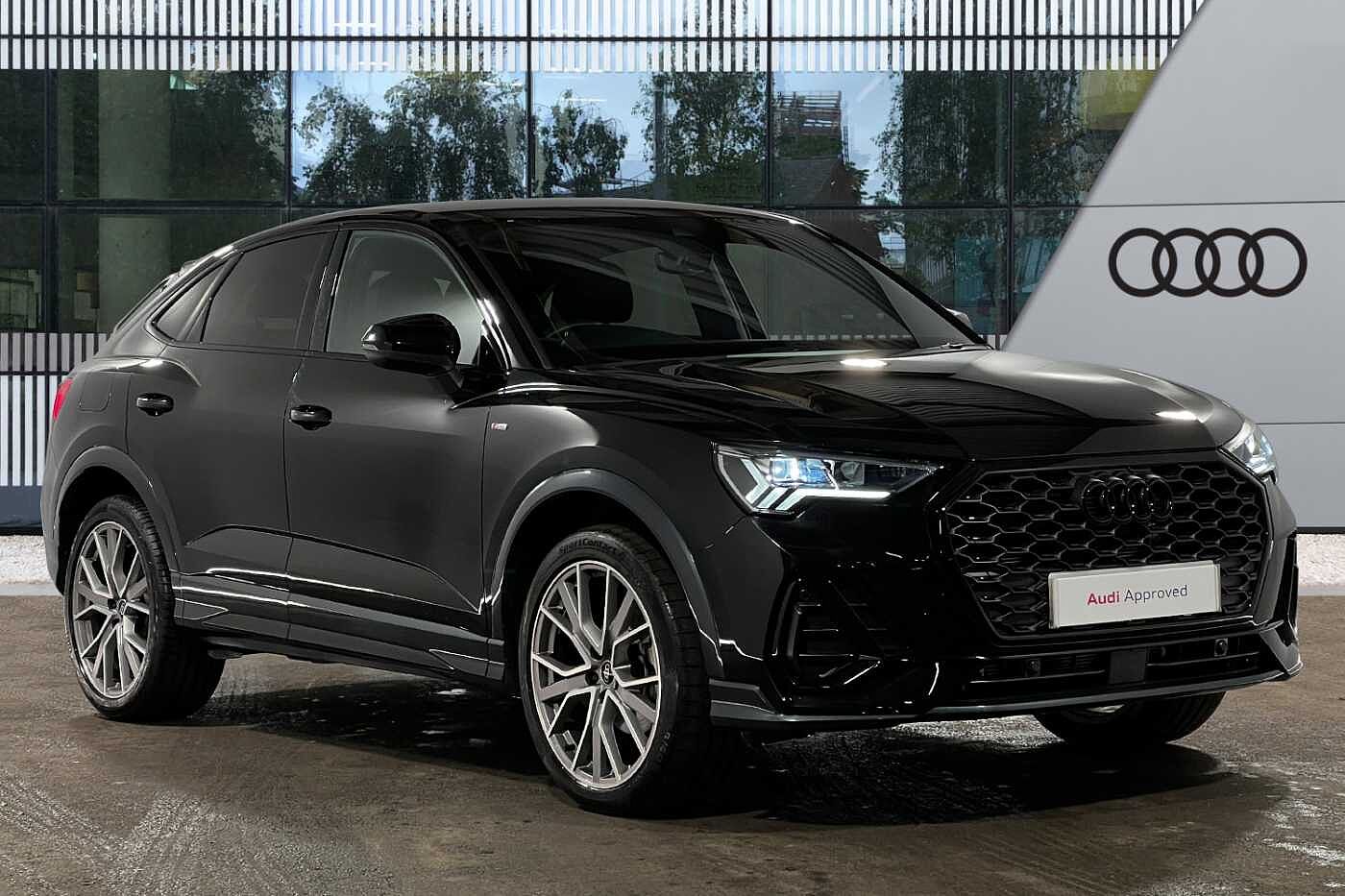 Main listing image - Audi Q3