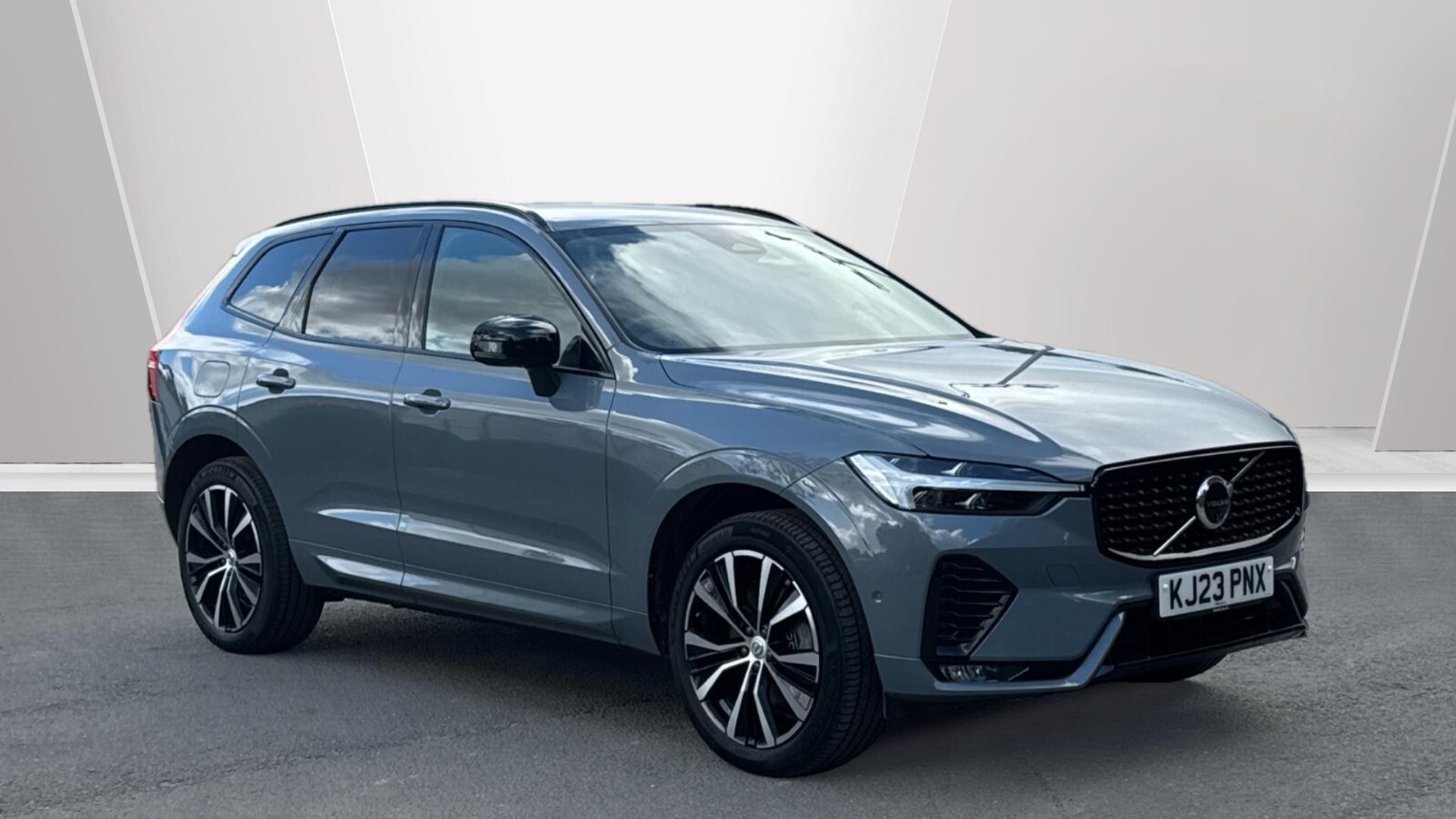Main listing image - Volvo XC60