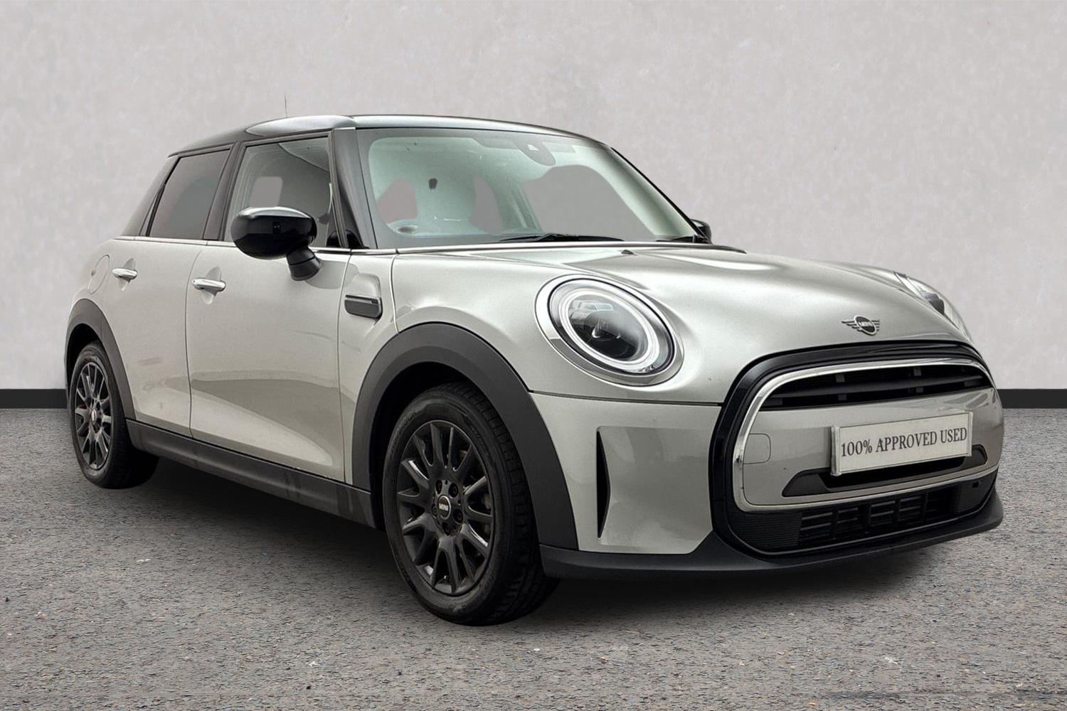 Main listing image - MINI Hatchback
